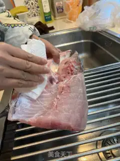 Make Fishball head soup step 3