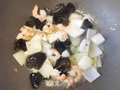 Make Shrimp onions step 7