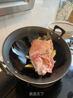 Make Fishball head soup step 5