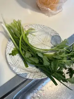 Make Fishball head soup step 9