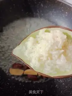 Make Bourbon egg soup step 3