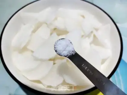 Make Sour radish step 2