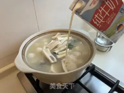 Make Fishball head soup step 13