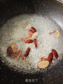 Make Bourbon egg soup step 4