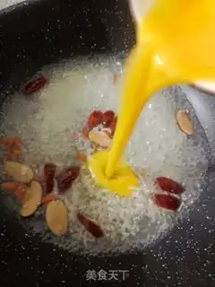 Make Bourbon egg soup step 5