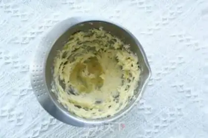 Make Sweet Christmas cookies step 2