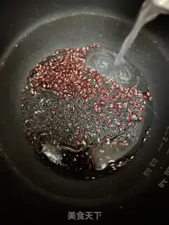 Make Red bean, black rice congee step 2