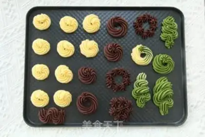 Make Sweet Christmas cookies step 11