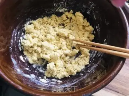 Make Red-tree corn buns step 0
