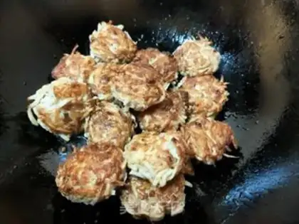 Make Pork radish balls step 14