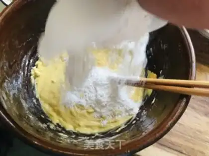 Make Red-tree corn buns step 4