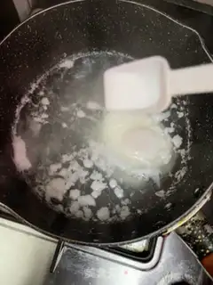 Make Western eggs step 3