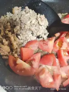 Make Tomato broth step 1