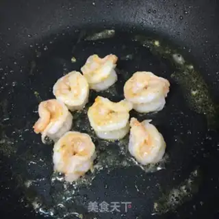 Make Shrimp is three colors step 4