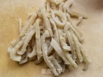 Make Garlic sprouts step 0
