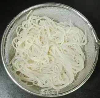 Make Spaghetti mushroom sauce step 3