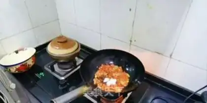 Make Tomato egg noodles step 2