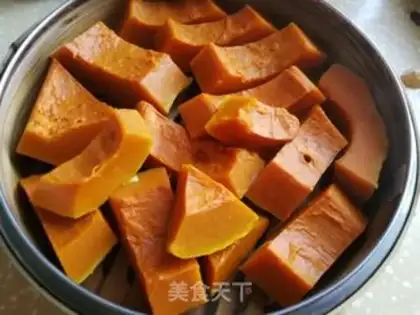 Make Pumpkin butter buns step 0