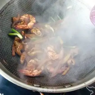 Make Dry-pot intestines shrimp step 18