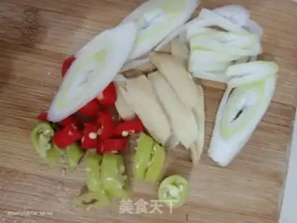 Make Dry spicy fish step 0