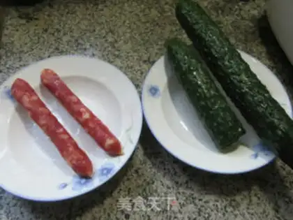 Make Sausage fried cucumbers step 0