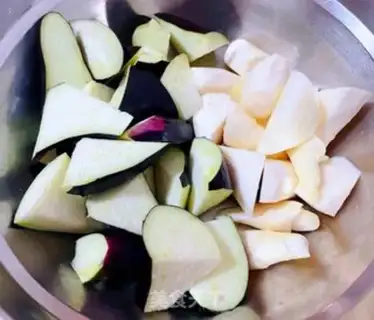 Make A white eggplant chop step 7
