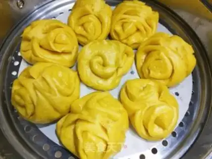 Make Pumpkin rolls step 12