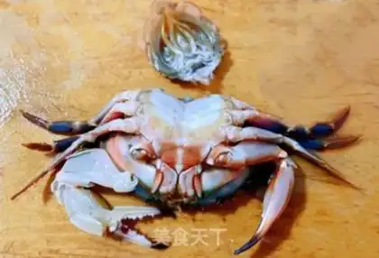 Make Crab fried eggs step 2