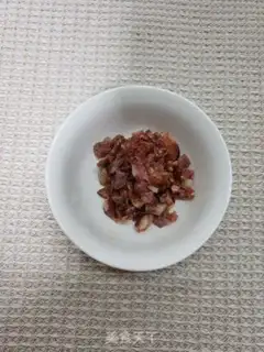 Make Hot cabbage sausage fried rice step 1