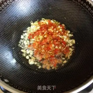 Make Fat fish head step 1