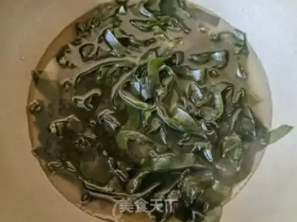Make The cucumber cucumbers step 0