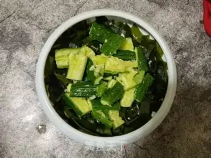 Make The cucumber cucumbers step 4