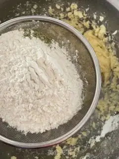 Make Cookie Christmas tree step 10