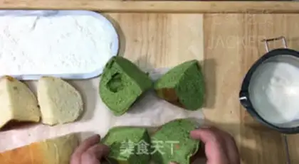 Make Net milk cheese buns step 16