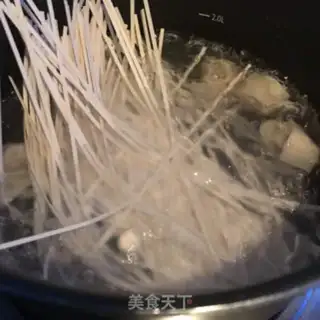 Make Spinach soup noodles step 3