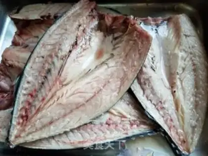 Make The mackerel step 1