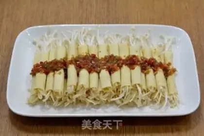 Make Golden mushrooms and bean rolls step 5