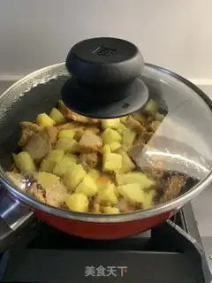 Make A wide-banded meatloaf with potatoes step 5