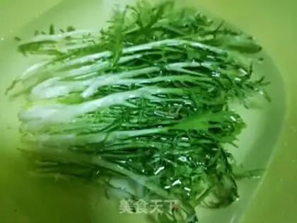 Make Two eggs and two salads step 1