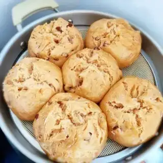 Make "Red sugar dates with bouquets." step 6