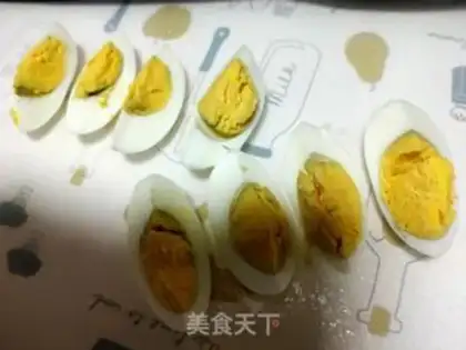 Make Two eggs and two salads step 3