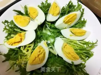 Make Two eggs and two salads step 5