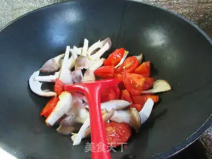 Make Soo-jeong mushroom tomato soup step 2