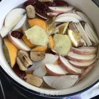 Make Orange apple date tea step 4