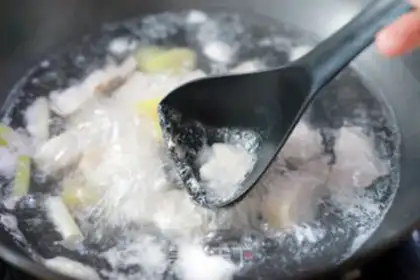 Make The fragrance of sauce step 2
