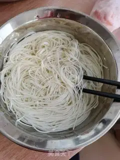 Make Peas seeded egg noodles step 2