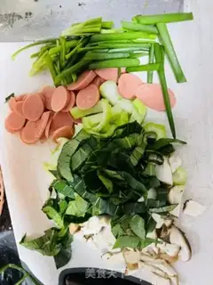 Make Egg sausage fried pasta step 1