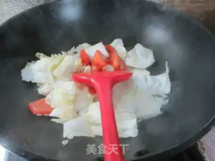 Make Eggs and tomatoes and cabbage step 3
