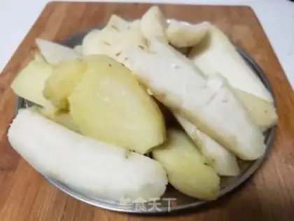 Make Potato ashball step 1