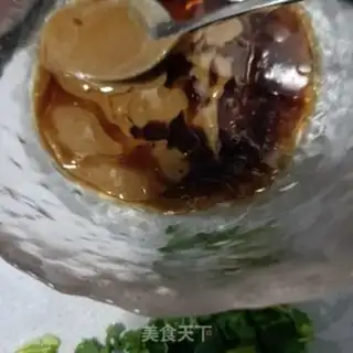 Make Spinach with golden needle mushrooms step 1